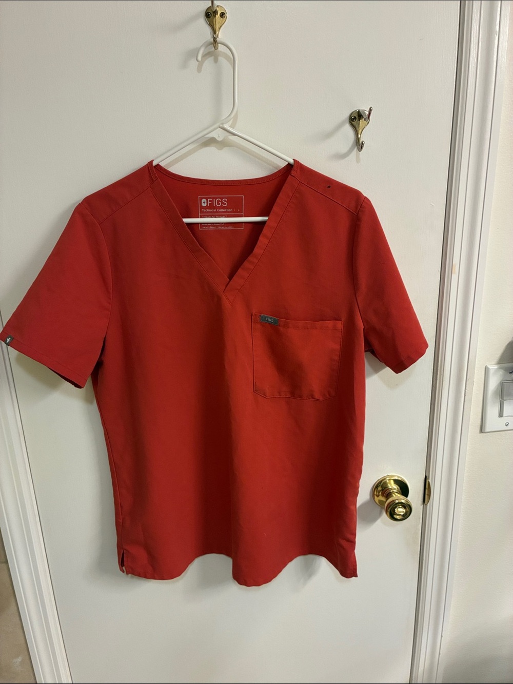 Figs Women’s V-Neck Scrub Top Sz L